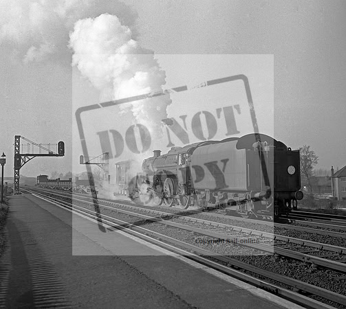 730xx 1960s Raynes Park -ROneg-048